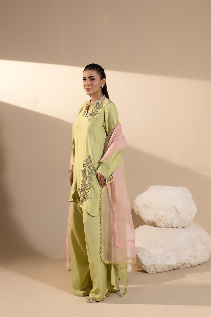Pistachio Sage 9 Elara